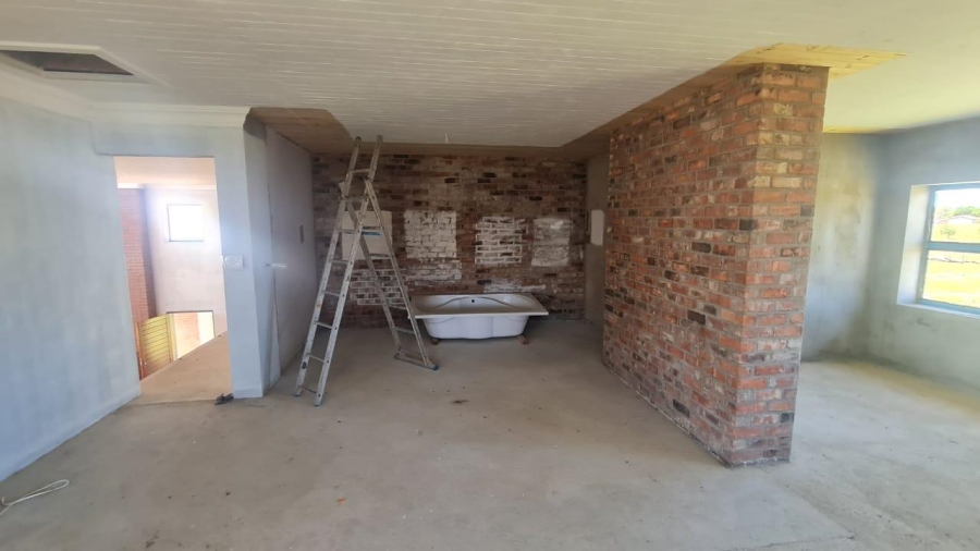 4 Bedroom Property for Sale in Oranjeville Free State
